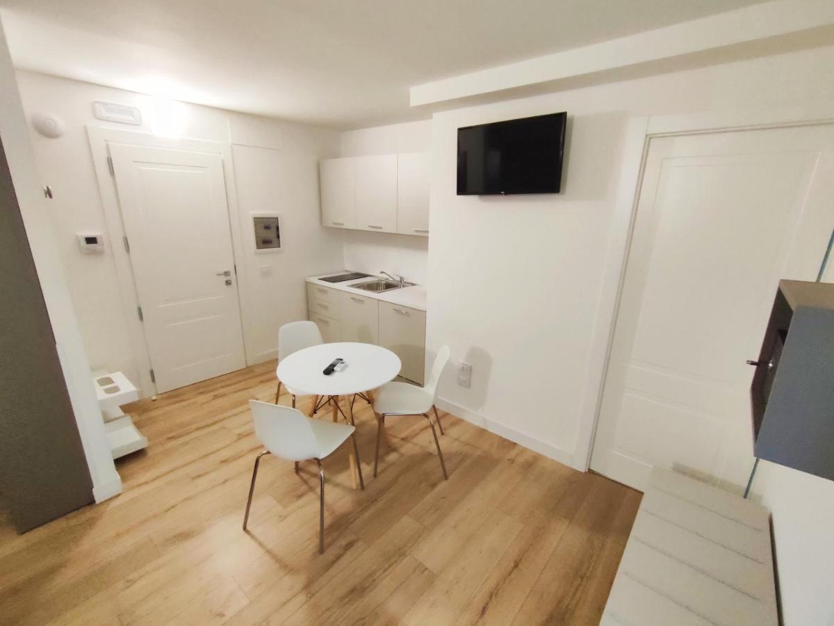 City Gallery Apartments Trieste Esterno foto